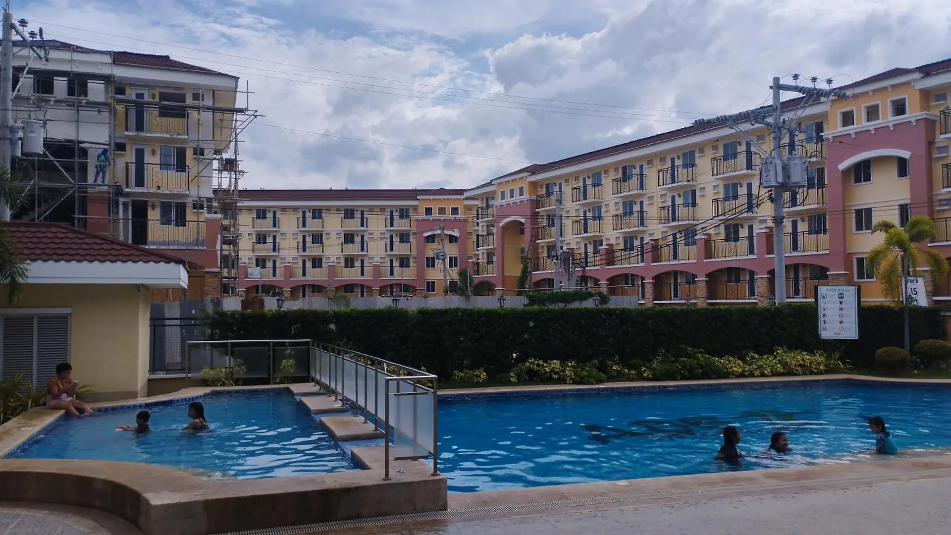 Minimalist 1 Bedroom Condo At Arezzo Place Davao City 0*,  Filippijnen